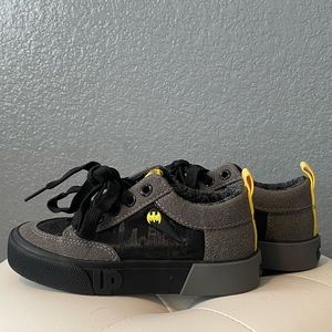Little kids UP Batman shoes size 11